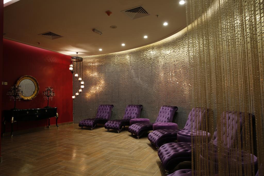 Adams Hotel Kuwait City Екстер'єр фото