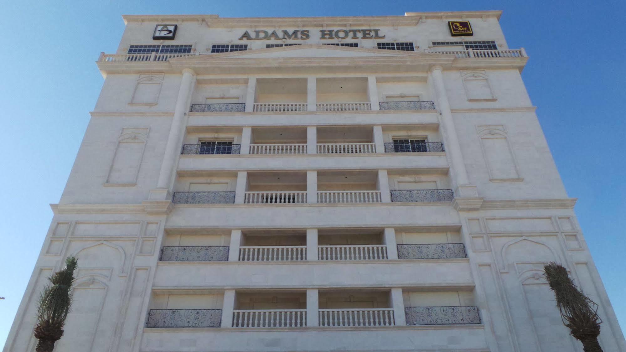 Adams Hotel Kuwait City Екстер'єр фото