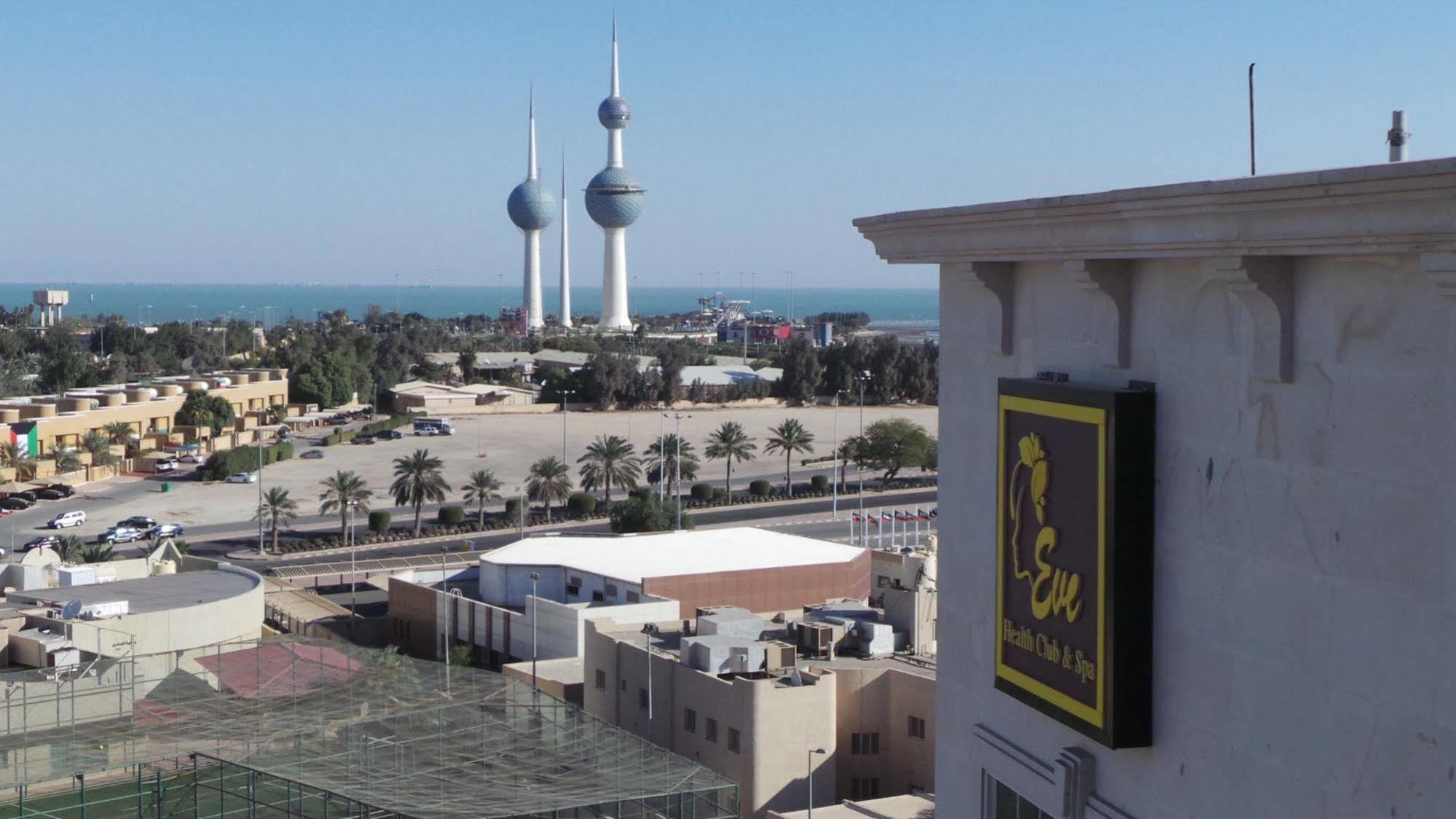 Adams Hotel Kuwait City Екстер'єр фото