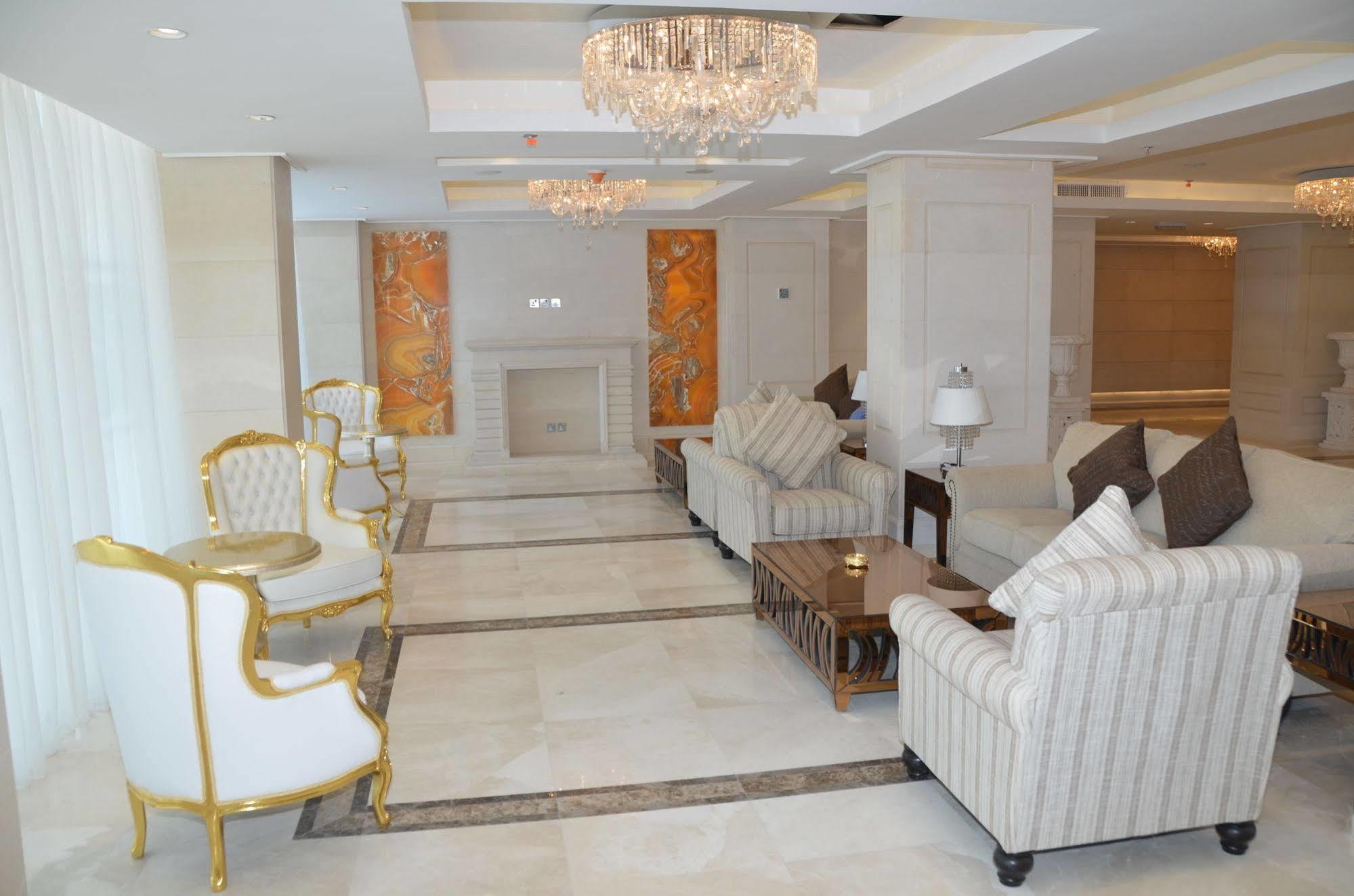 Adams Hotel Kuwait City Екстер'єр фото